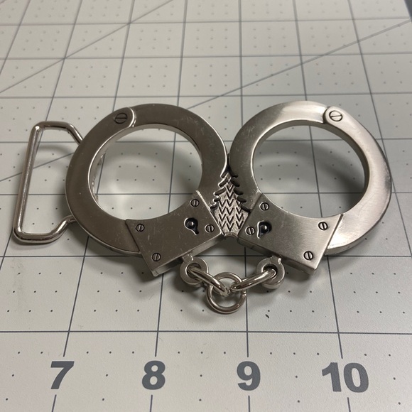 Accessories - Handcuffs Belt Buckle